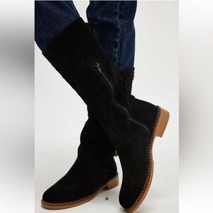 NWT** sold out in stores Free People boots.